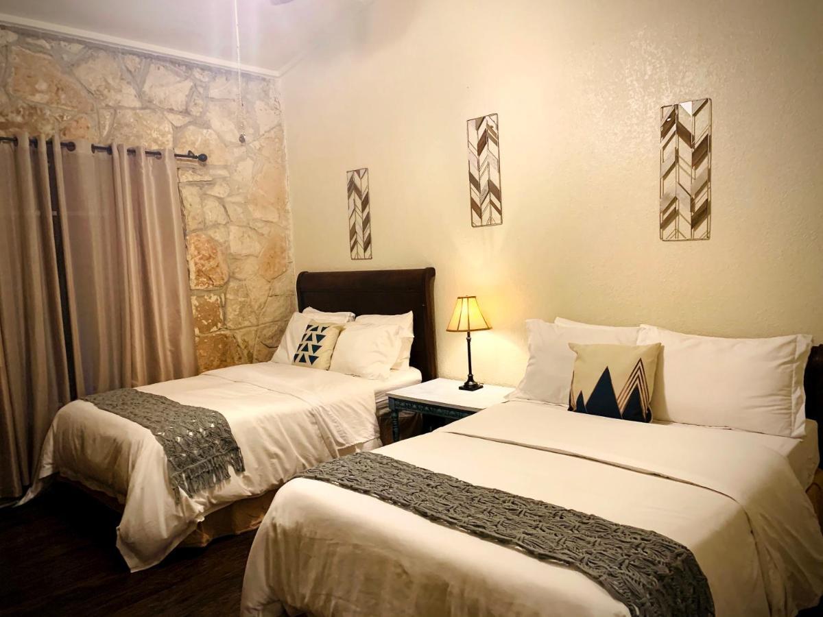 The Lodge At Cypress Falls Wimberley Kültér fotó